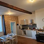 L'etage De L'aristide Proche Gare Parking Facile Apartment