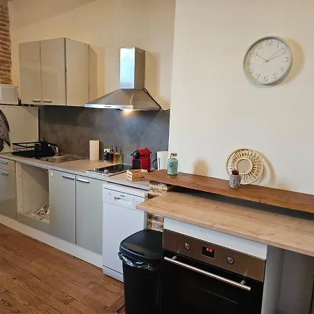 L'etage De L'aristide Proche Gare Parking Facile * Montauban