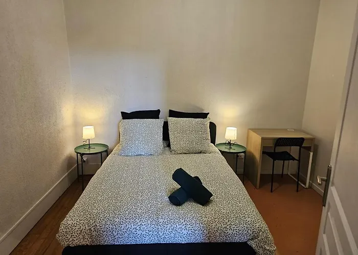 L'etage De L'aristide Proche Gare Parking Facile Apartman *