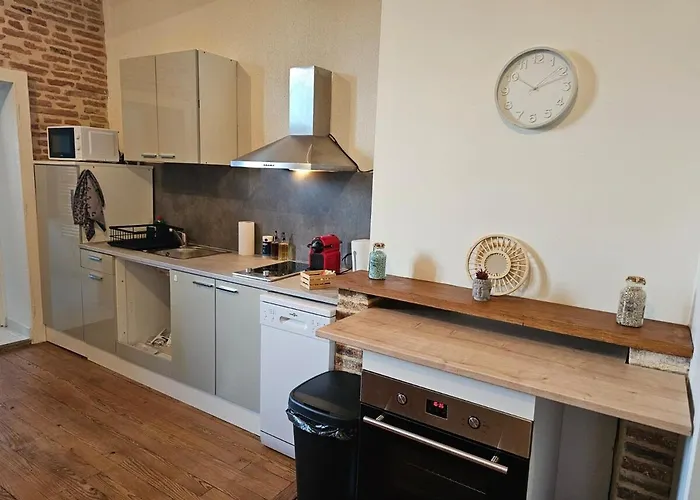 L'etage De L'aristide Proche Gare Parking Facile * Montauban